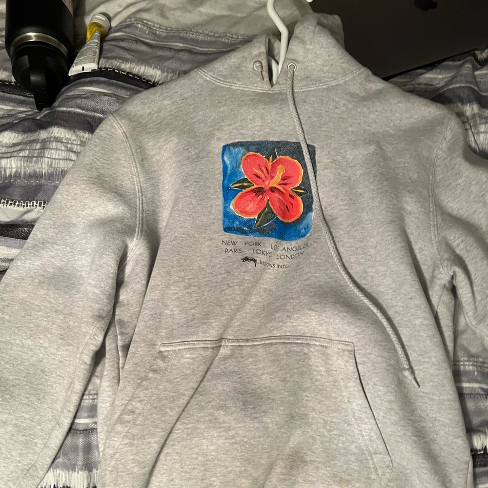 Women’s stussy grey sweater